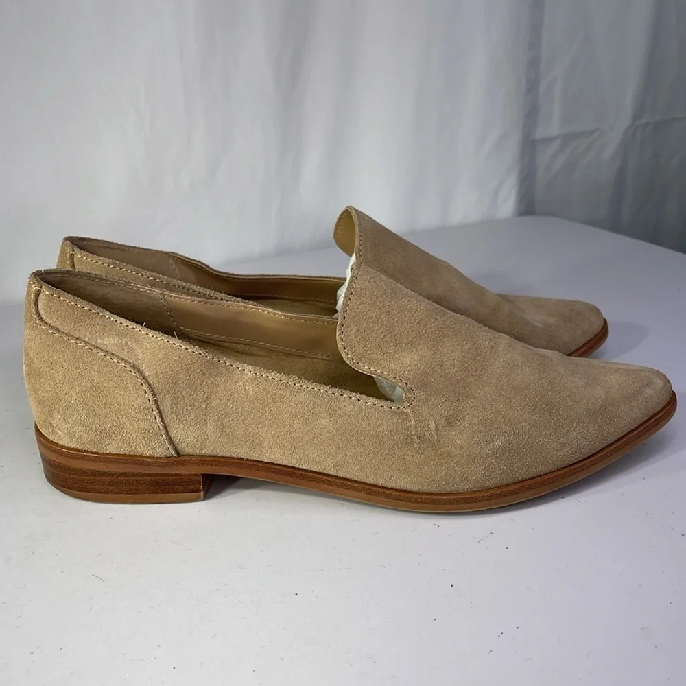 Treasure and Bond TBKAIYA-LEA cream suede pointed toe loafers